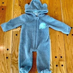 Baby Gear fleece body suit. Size 6-9M
